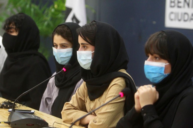 Στο Μεξικό βρήκαν καταφύγιο μέλη της γυναικείας ομάδας ρομποτικής του Αφγανιστάν