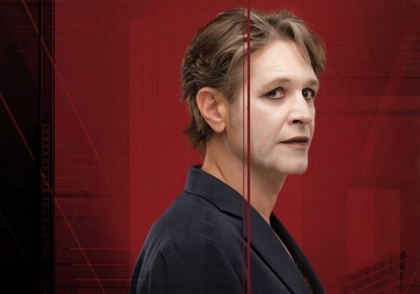 Αιμίλιος Χειλάκης – «Εγώ είμαι υπέρ του όρου “γυναικοκτονία” γιατί το πιο αδύναμο μέρος μιας οικογένειας είναι το θηλυκό»