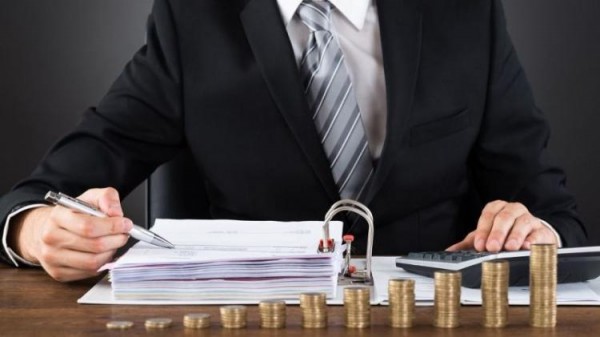 Κυβέρνηση: Στροφή σε οικονομία και επενδύσεις – Που και σε ποιους θα πέσει ρευστότητα έως τον Δεκέμβριο