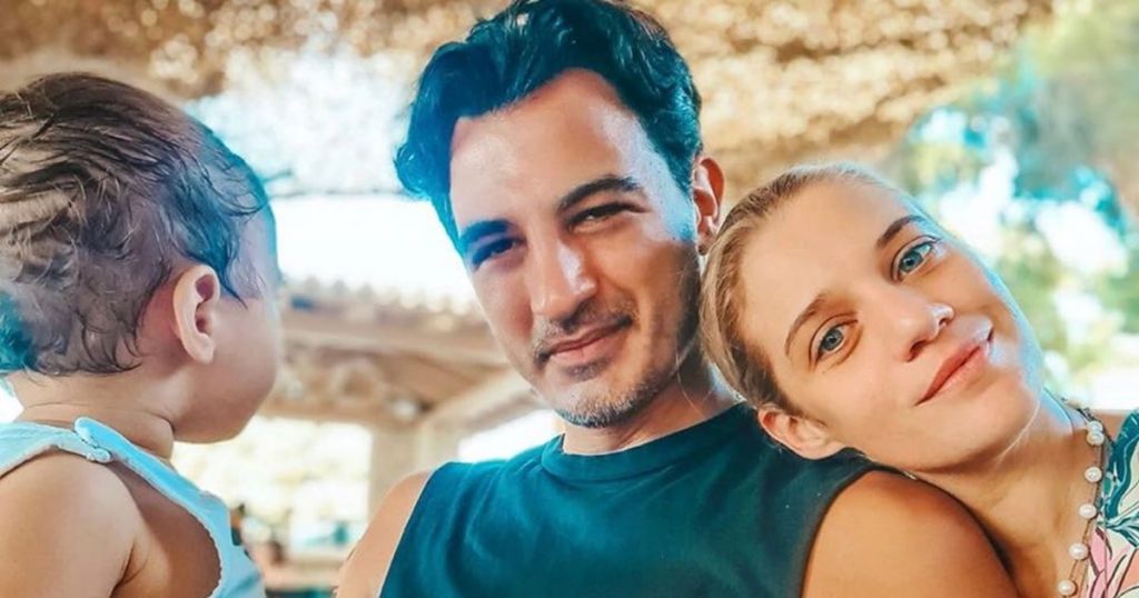 Δήμος Αναστασιάδης – Έγινε αγρότης μαζί με τον γιο του στο χωριό