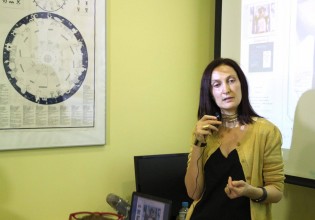 Πέθανε η γνωστή αστρολόγος Έλενα Μένεγου