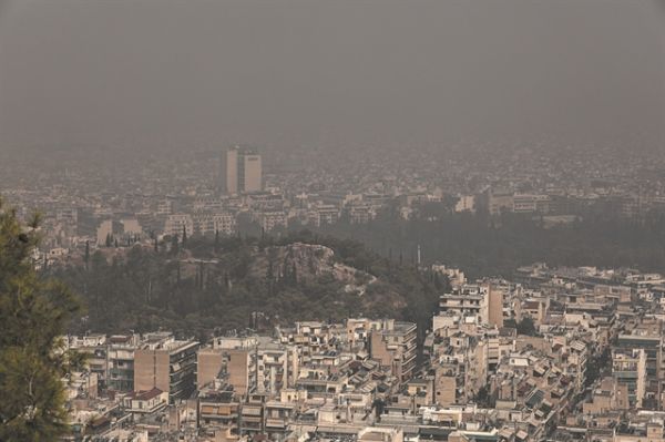 «Επνιξαν» την Αττική τα αιωρούμενα σωματίδια