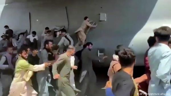 Σταϊνμάιερ: «Εικόνες ντροπής για τη Δύση»