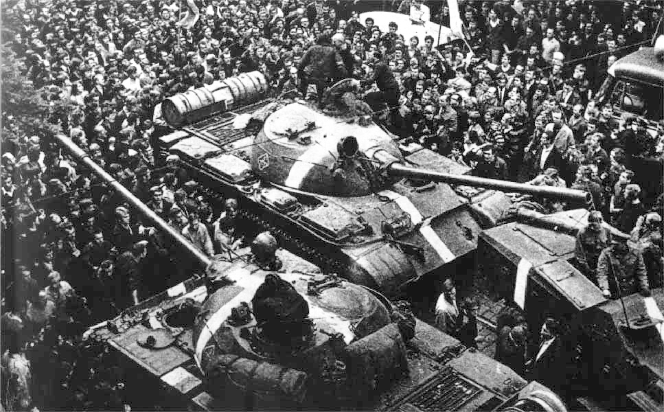 Άνοιξη της Πράγας – Η εισβολή του Συμφώνου της Βαρσοβίας στην Τσεχοσλοβακία