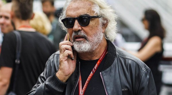 Μύκονος – Για διακοπές στο νησί των ανέμων ο πασίγνωστος επιχειρηματίας Φλάβιο Μπριατόρε