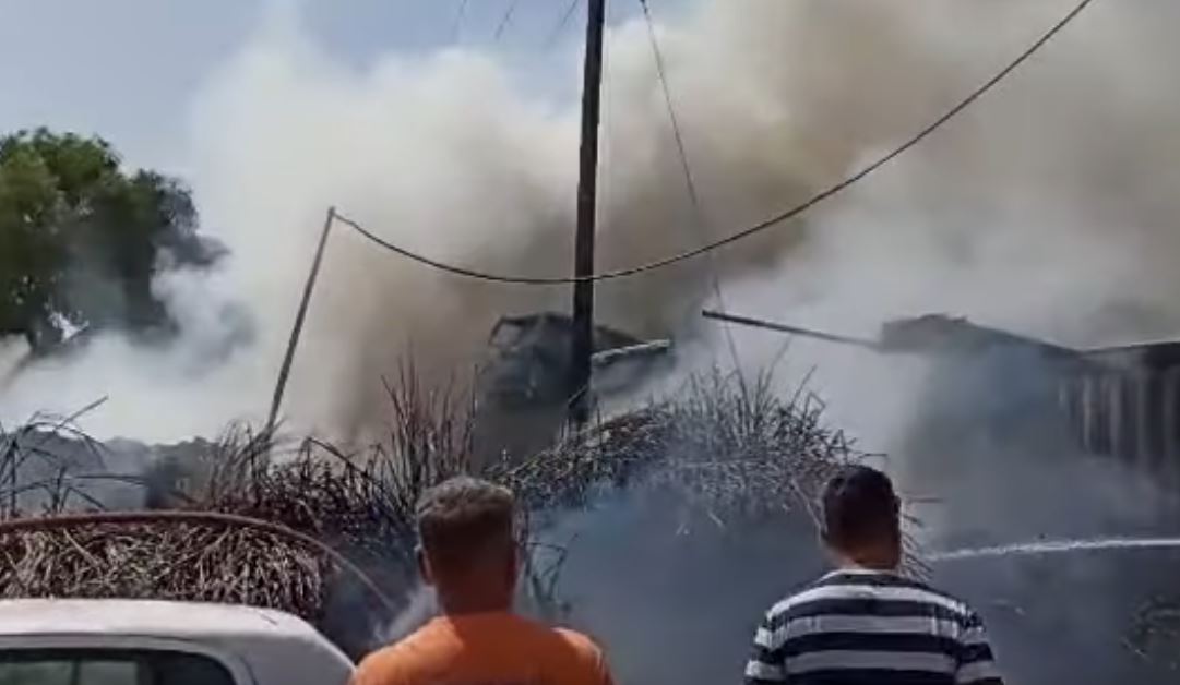 Ηράκλειο - Σε εξέλιξη αστική πυρκαγιά στην περιοχή του Γιόφυρου