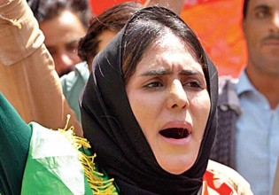 Αφγανιστάν – Συγκλονιστική συνέντευξη της γυναίκας που αντιστέκεται στους Ταλιμπάν