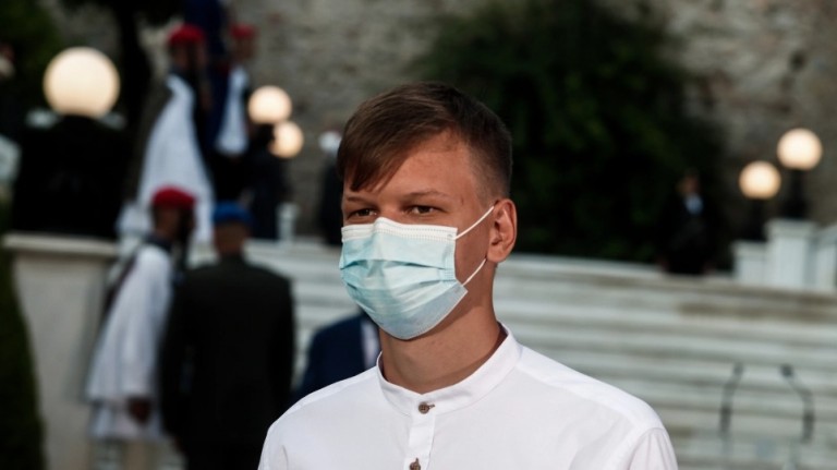 Πανελλαδικές – Στην Ιατρική Πατρών ο Δημήτρης Καρακώστας – Είχε χάσει τους γονείς του από κοροναϊό