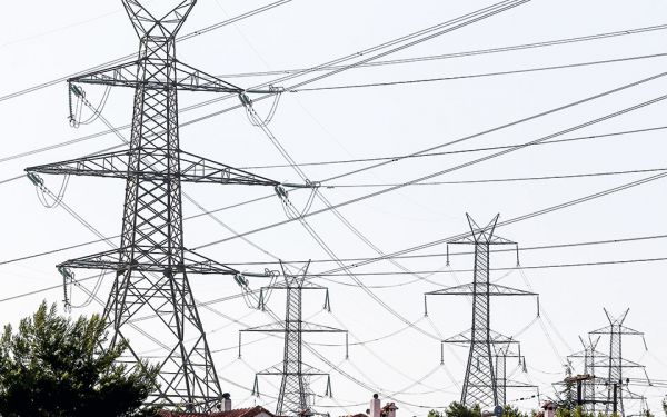 Καύσωνας – «Συναγερμός» για την αποφυγή μπλακ άουτ – Εκκλήσεις για εξοικονόμηση ενέργειας