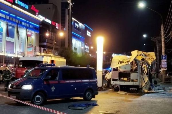 Ρωσία – Μια νεκρή και 18 τραυματίες μετά από έκρηξη σε αστικό λεωφορείο