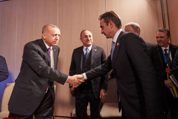 Mitsotakis, Erdogan conferring on Afghan refugee crisis