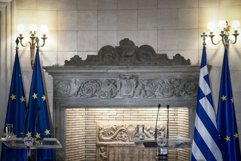 Ο ανασχηματισμός θα έλθει – Αναδιάταξη δυνάμεων στο Μαξίμου