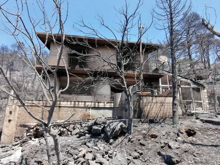 Ιπποκράτειος Πολιτεία – Οι διαμαρτυρίες των κατοίκων για αδιαφορία και παραλείψεις