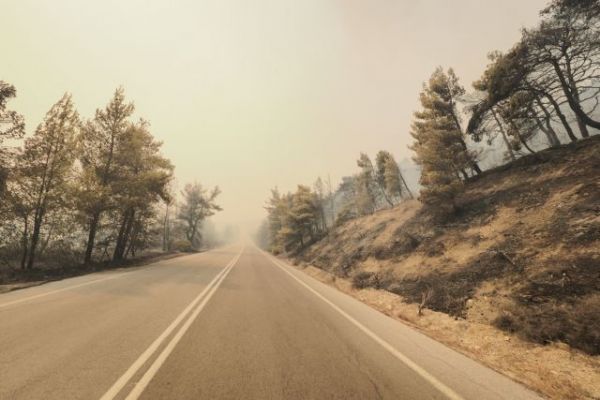 Φωτιές – Στις πληγείσες περιοχές της Βόρειας Εύβοιας μεταβαίνει ο Αλέξης Τσίπρας