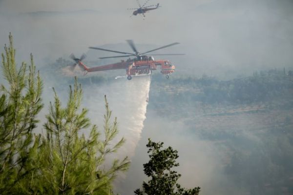 Φωτιά στην Αρχαία Ολυμπία – Συνεχίζεται η μάχη με τις αναζωπυρώσεις -Tι είπε ο αντιδήμαρχος στο in.gr