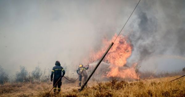 ΓΓΠΠ – Ακραίος κίνδυνος πυρκαγιάς στη Ρόδο – Πολύ υψηλός σε 11 περιοχές