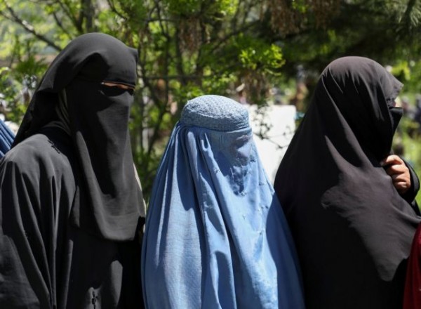 Αφγανιστάν – Οι Ταλιμπάν κάλεσαν τις γυναίκες υγειονομικούς να επιστρέψουν στις δουλειές τους