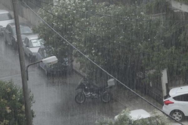 Καιρός – Πού καταγράφηκαν οι πιο ισχυρές βροχές και ριπές ανέμου [Πίνακες]