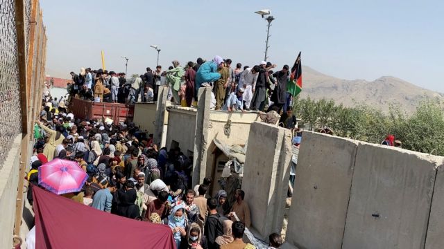 Αφγανιστάν –  Υπάρχουν 10 εγκλωβισμένοι Αφγανοί που διαμένουν νόμιμα στην Ελλάδα