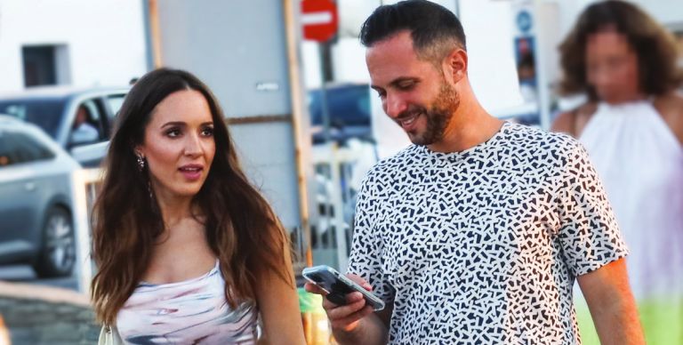 Καλομοίρα – Ερωτευμένη στην Πάρο με τον…σύζυγό της!