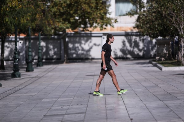 Οικονόμου – Πιθανά τα τοπικά lockdown – Η οικονομία θα είναι ανοιχτή