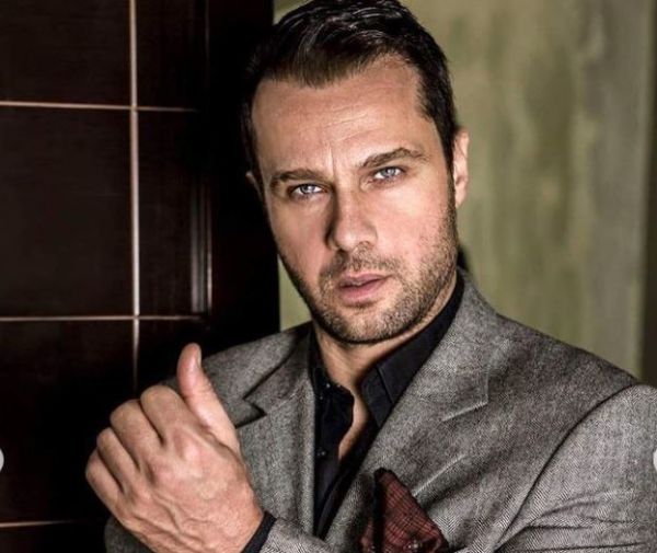 Απασφάλισε ο Μέμος Μπεγνής – «Ποια είναι η Ιωάννα Τούνη; Γιατί υπάρχει;»