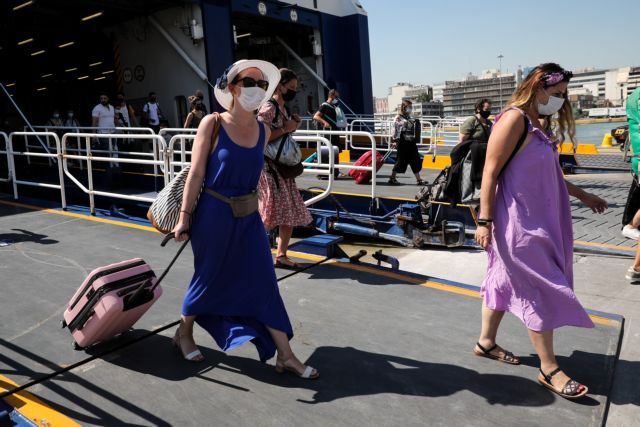 Κοροναϊός – Πού θα παίρνουν «κόκκινη κάρτα» οι ανεμβολίαστοι από Σεπτέμβρη – Το σχέδιο για εργασιακούς χώρους, εστίαση, λιανεμπόριο, σχολεία