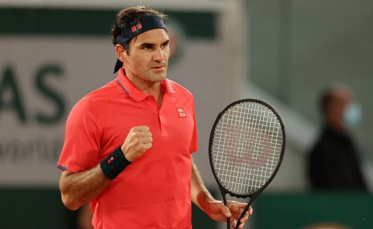 Σοκ με Φέντερερ – Χειρουργείο, πατερίτσες και μια θρυλική καριέρα που οδεύει στο τέλος