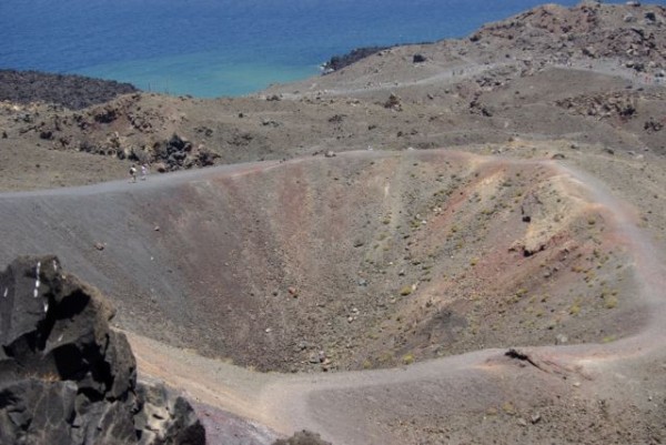 Σαντορίνη- Παγκόσμιο ενδιαφέρον για την «Ατλαντίδα» – Επιστήμονες από 22 χώρες ξεκινούν γεωτρήσεις