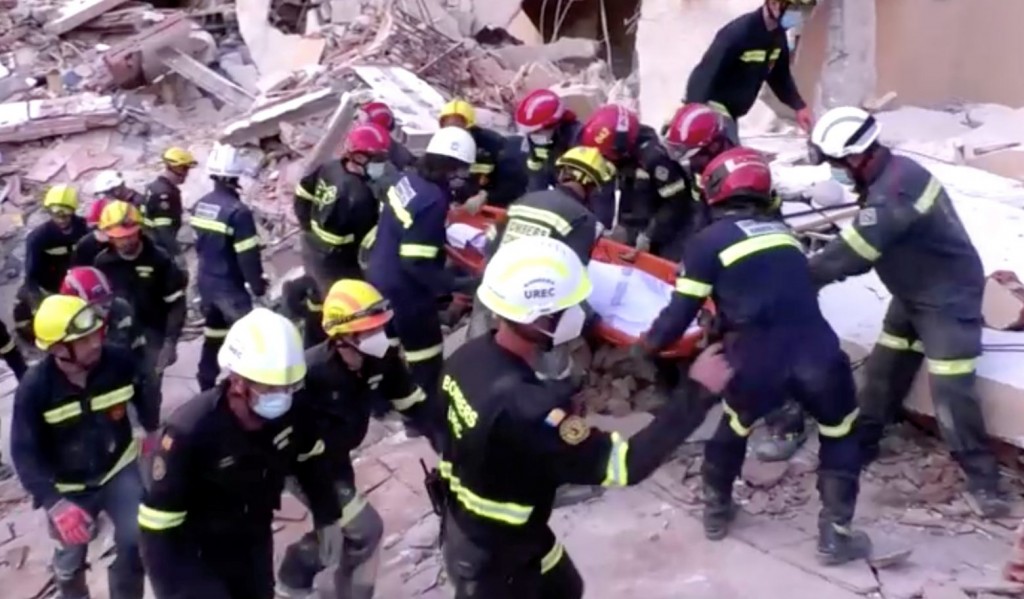 Ισπανία – Κατέρρευσε κτίριο στην Πενίσκολα – Ένας νεκρός έφηβος, ένας αγνοούμενος