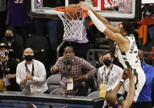 Αντετοκούνμπο – Τα 10 καλύτερα καρφώματα της σεζόν που πέρασε