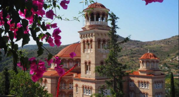 Αίγινα – Καραντίνα 15 ημερών στη Μονή Αγ. Νεκταρίου – Τι λένε οι μοναχές για τα κρούσματα