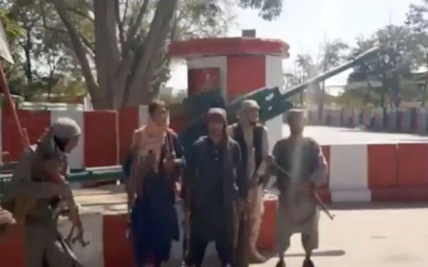 Αφγανιστάν – Οι ΗΠΑ στέλνουν στρατιώτες για την εκκένωση της αμερικανικής πρεσβείας