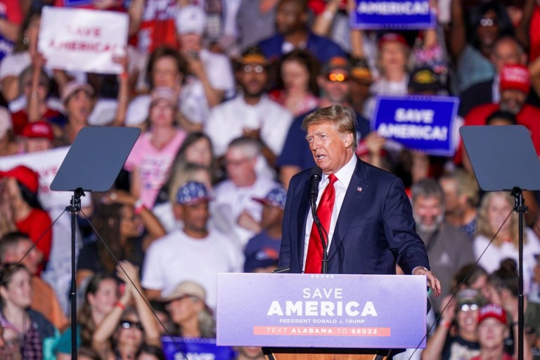 Ντόναλντ Τραμπ – Ξαναχτυπά για το Αφγανιστάν – «Δεν έπρεπε να συμβεί»