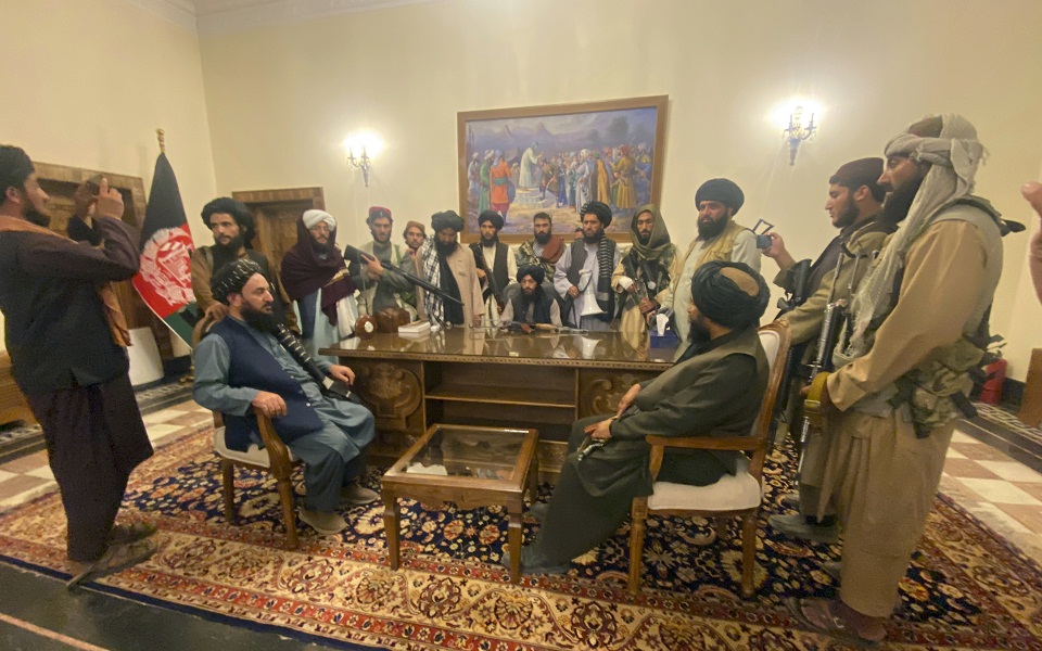 Η προέλαση των Ταλιμπάν και οι πέντε μέρες του χάους μέσα στον Λευκό Οίκο