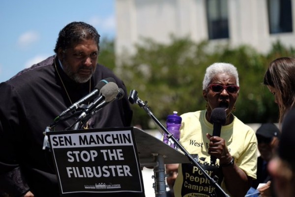 ΗΠΑ  – Αγωνίστρια, ετών 80