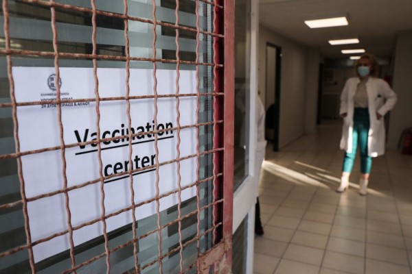 Editorial To Vima: The great vaccine rollout wager