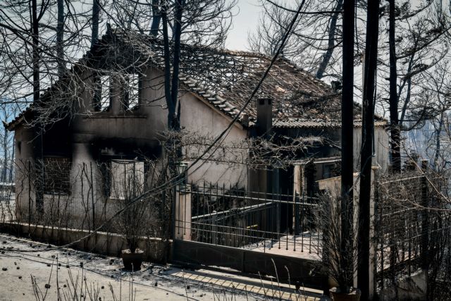 Φωτιές στην Αττική - Συναγερμός για αναζωπυρώσεις - Περιπολίες στα καμένα