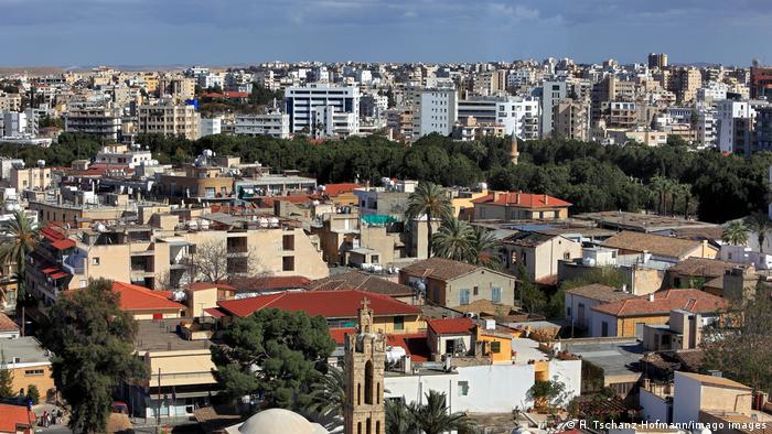 Κύπρος – Συζήτηση για ανάκληση διαβατηρίων τ/κ αξιωματούχων