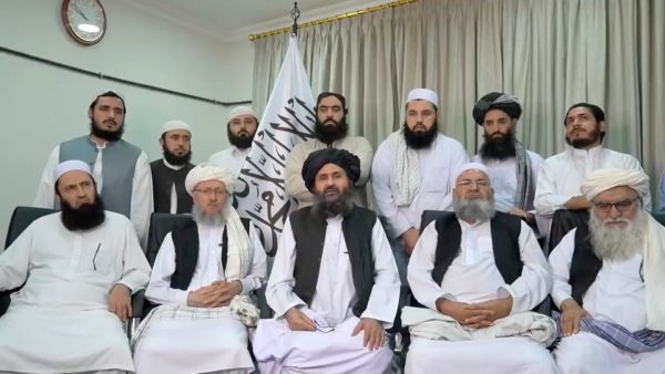 Αφγανιστάν – Στην Καμπούλ το Νο2 των Ταλιμπάν για τον σχηματισμό κυβέρνησης