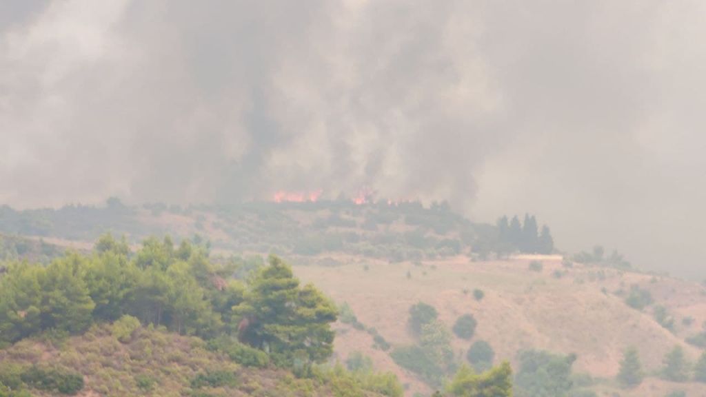 Φωτιά στην Αττική – Νέο μήνυμα του 112 για εκκένωση του Αγίου Στεφάνου και γύρω περιοχών