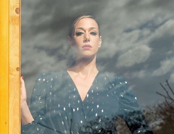 Έφη Αλεβίζου – «Με εξοργίζει να διαβάζω για κακές στιγμές και εγκλήματα πάθους»