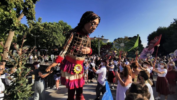Θερμή υποδοχή της μικρής Αμάλ στα Τρίκαλα