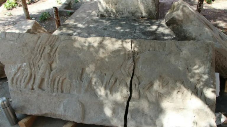 Τουρκία – Σκηνή από τους ελληνοπερσικούς πολέμους απεικονίζεται σε ανάγλυφο – Τι λένε οι αρχαιολόγοι