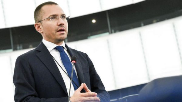 Βούλγαρος ευρωβουλευτής για τις πυρκαγιές στη Β. Μακεδονία – «Καίγεται βουλγαρική γη»