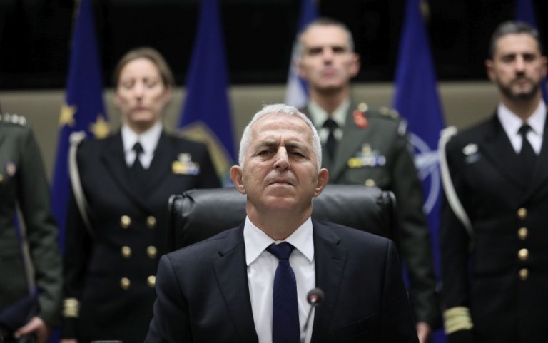 Ανασχηματισμός – Το φιάσκο με τον Αποστολάκη – Όλο το παρασκήνιο των συνεννοήσεων