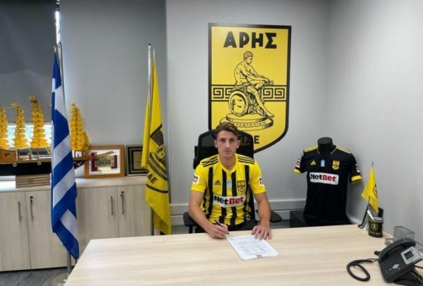 Άρης – Επαγγελματίας και δανεικό στον Ολυμπιακό Βόλος ο Ασλανίδης