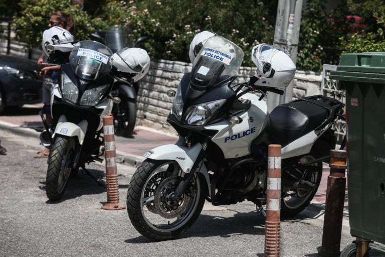 Περιστέρι – Ένοπλη συμπλοκή με τραυματίες – Ο ένας με σφαίρα στο κεφάλι