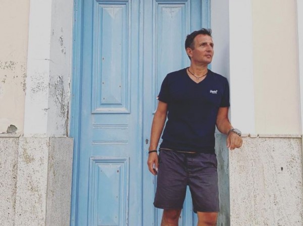 Δημήτρης Μπάσης – Η σπάνια φωτογραφία με τον γιο του