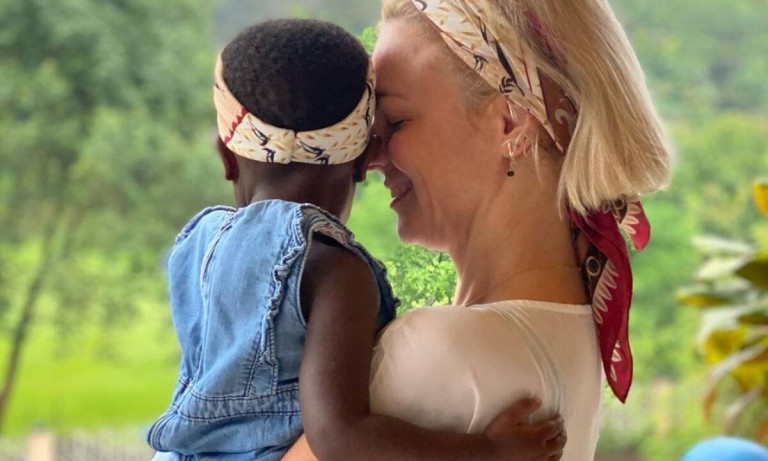 Η Χριστίνα Κοντοβά άκουσε από την κόρη της το πιο συγκινητικό τραγούδι γενεθλίων